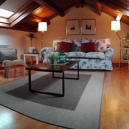 Apartamentos Rurales Casanova タピア・デ・カサリエゴ エクステリア 写真