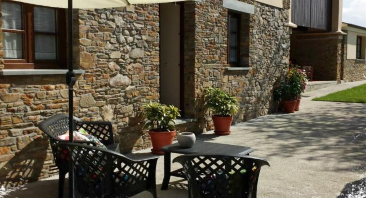Apartamentos Rurales Casanova タピア・デ・カサリエゴ エクステリア 写真