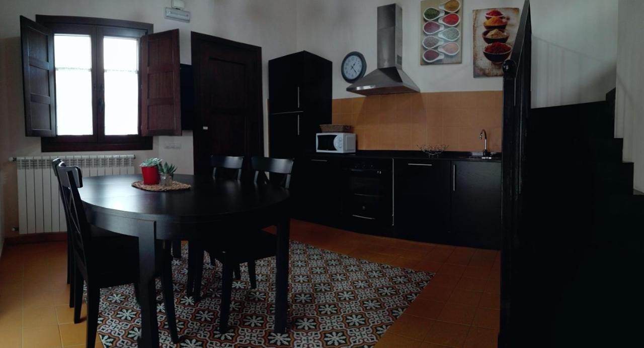 Apartamentos Rurales Casanova タピア・デ・カサリエゴ エクステリア 写真